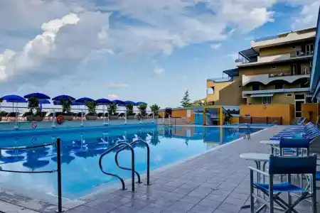 Metropole - 6