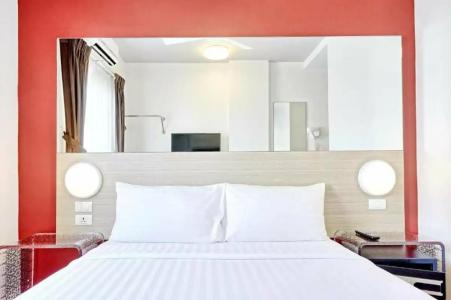Red Planet Bangkok Asoke - SHA Extra Plus - 56