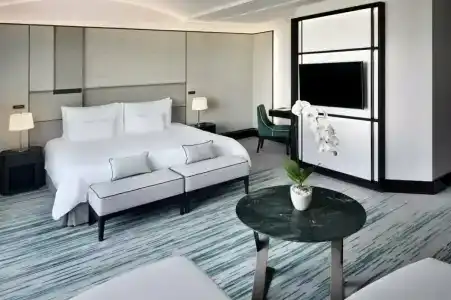 Address Montgomerie - 96