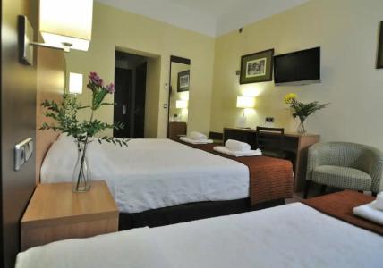Hostal Ballesta - 69