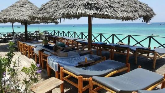 Langi Langi Beach Bungalows - 42