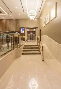 Hawthorn Suites by Wyndham Abu Dhabi City Center - 83