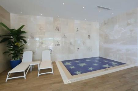 Charisma De Luxe - 58