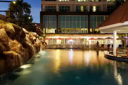 Centara Pattaya - 8