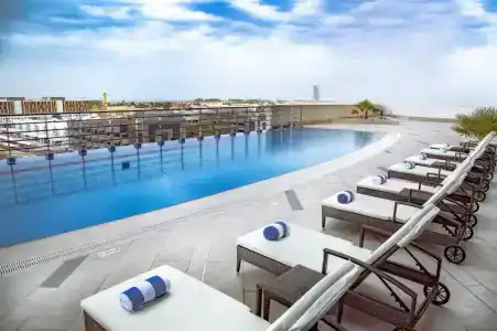 Staybridge Suites Dubai Internet City, an IHG - 2