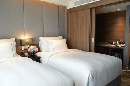 Ayathorn Bangkok - 27