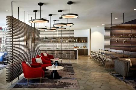 Ventura Beach Marriott - 32