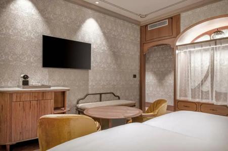 Palacio Santa Clara, Autograph Collection - 56