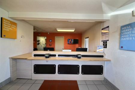 Motel 6-Laredo, TX - South - 5