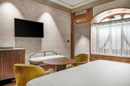 Palacio Santa Clara, Autograph Collection - 70