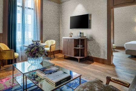 Palacio Santa Clara, Autograph Collection - 46