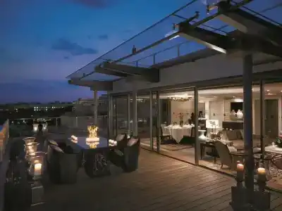 Shangri-La Paris - 92