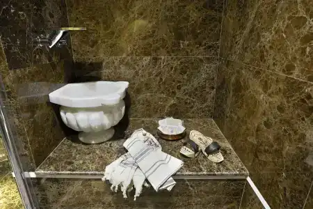 DoubleTree by Hilton Istanbul Esentepe - 43