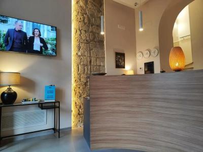 Ideal City Walk - 19