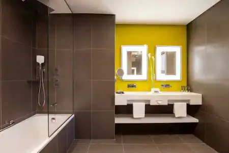 Novotel Bur Dubai - 67
