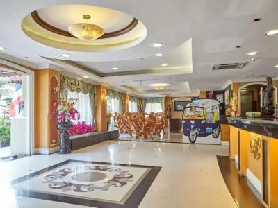 Metro Point Bangkok - 35