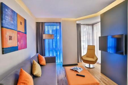 Business Life Boutique & Spa - 51
