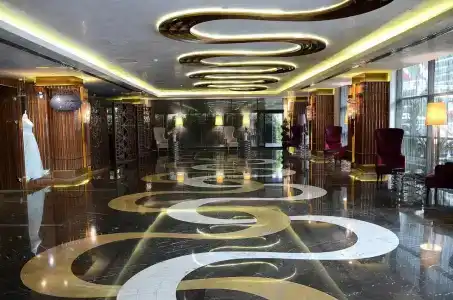 Gold Majesty