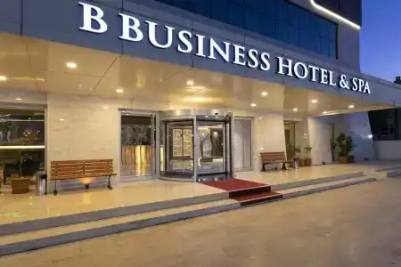 B Business & Spa - 1