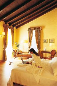Siora Vittoria Boutique - 68