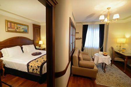 GLK PREMIER Regency Suites & Spa - 99