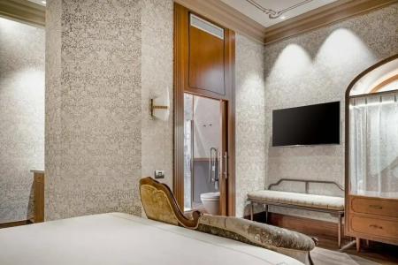 Palacio Santa Clara, Autograph Collection - 63