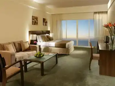 Ramada by Wyndham Beach Ajman - 3