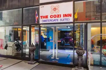 Cozi Inn, Bangkok - 14