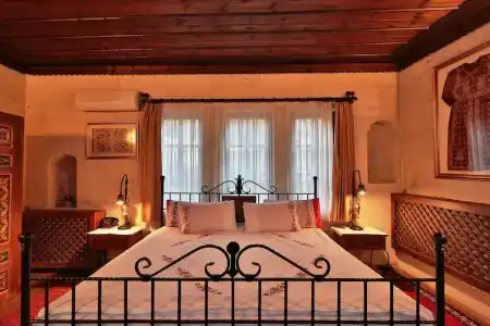 Selcuklu Evi Cave - Special Category - 75