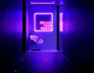 Mövenpick & Apartments Bur Dubai - 80