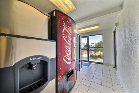 Motel 6-Laredo, TX - South - 11