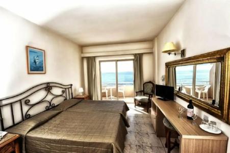 Piere - Anne Beach - 58