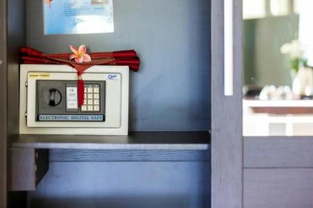 Crystal Bay Yacht Club Beach Resort - 82