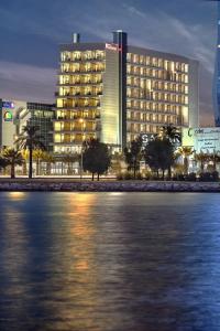 Hilton Garden Inn Izmir Bayrakli - 8