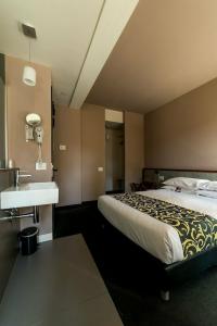 Mercure Ferrara - 53