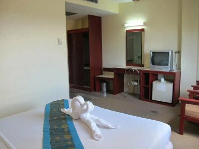 Chumphon Palace - 42