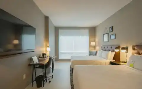 Four Points by Sheraton - 43