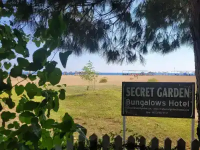 Secret Garden & Bungalows - 7