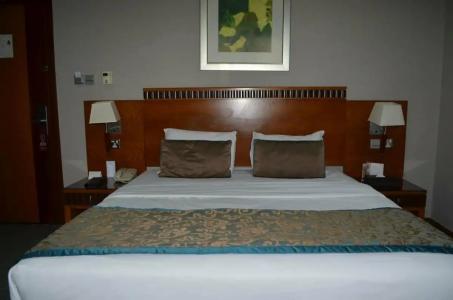 Golden Tulip Al Barsha - 19