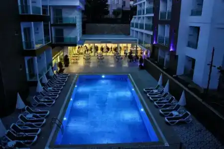 Kleopatra Atlas - Adults Only - 58