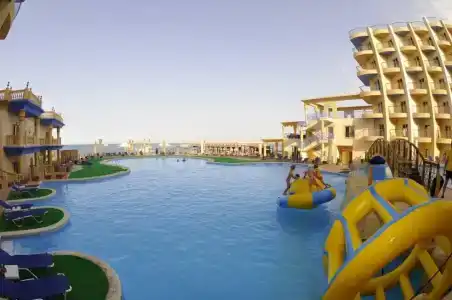 Sphinx Aqua Park Beach Resort - 68