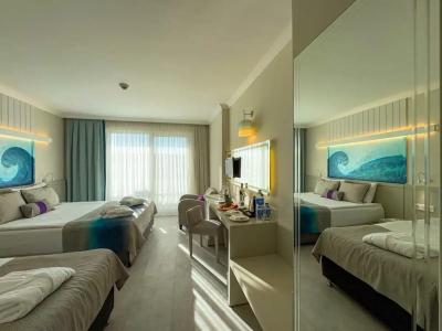 Catamaran Quality Times - 5