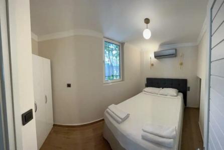 Moonshine & Suites - 61