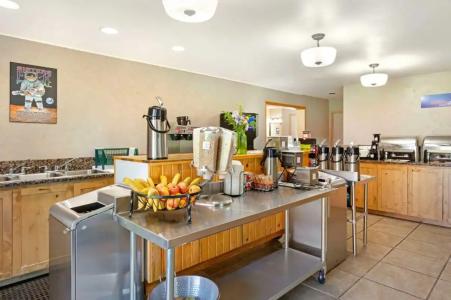 Best Western Ponderosa Lodge - 29