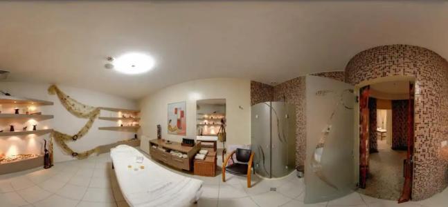 Cosmopolitan & Wellness - 83