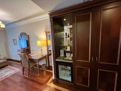 GLK PREMIER Regency Suites & Spa - 53