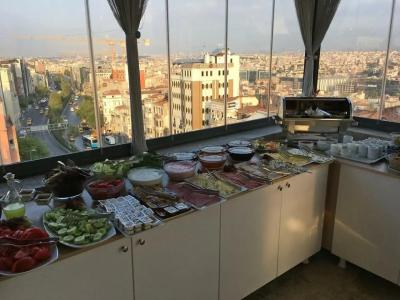 Taksim Line - 49