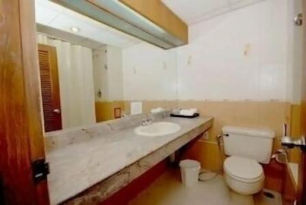 Silom Avenue Inn - 76