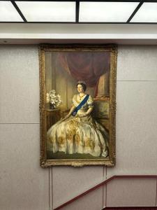 Queen Elizabeth 2 - 32