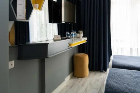 Letstay - 47